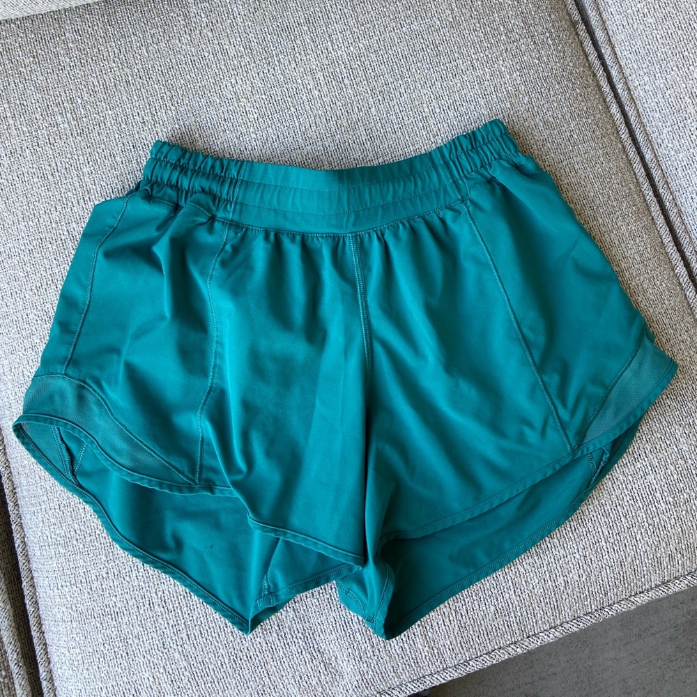 LuluLemon Hotty Hot 4” Short — No Lining. Size 8.